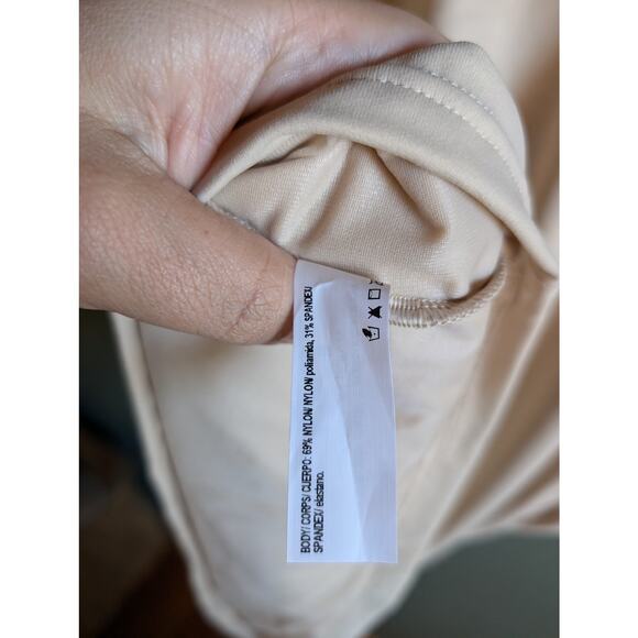 XL Maidenform Nude Cami Shaper with Bra - Picture 4 of 4